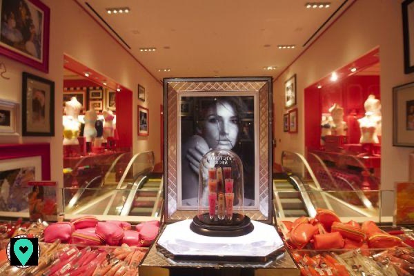 Discover the Victoria's Secret store in New York