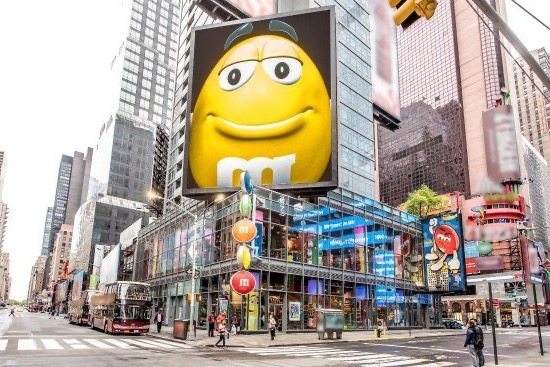 M & M's World in New York: a gourmet and oversized store!