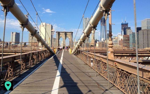 Puente de Brooklyn: ¡Disfruta de una hermosa vista desde el Puente de Brooklyn!