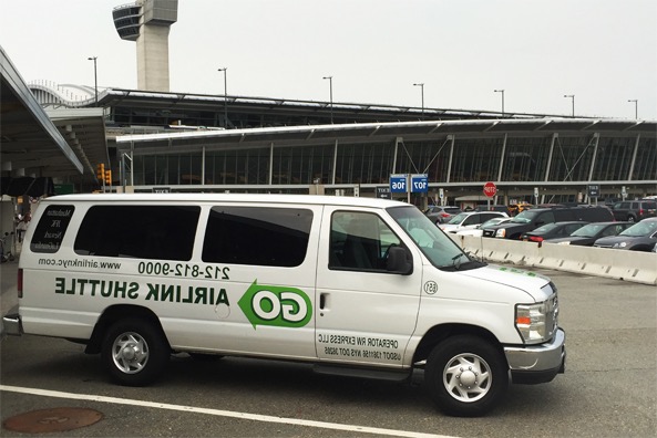 New York airport shuttle: airport / Manhattan transfer at low price