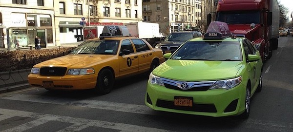 Il taxi giallo a New York: la sua storia dal 1897 ad oggi