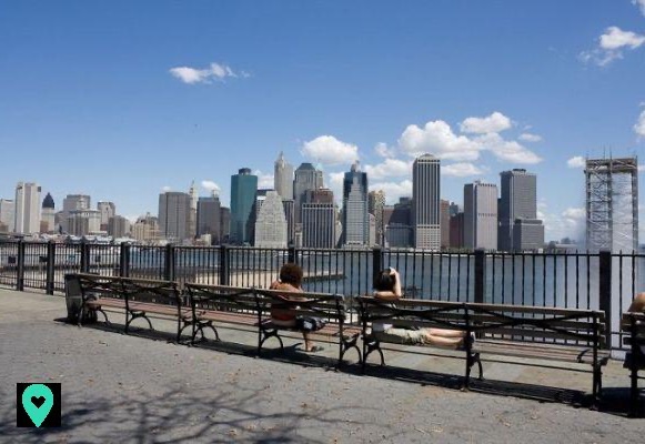 Brooklyn Heights Promenade: ideal for admiring a magnificent view of Manhattan!